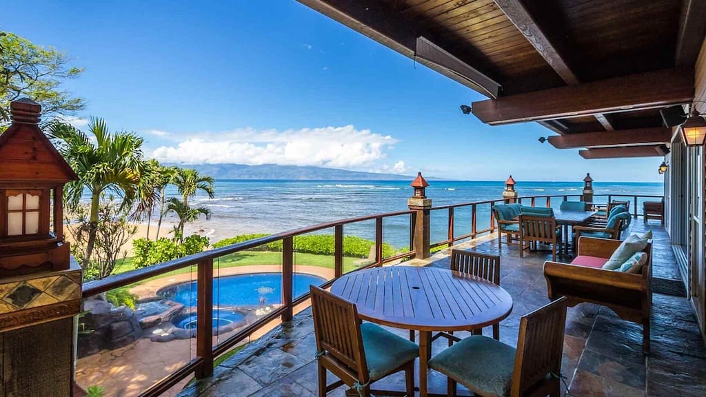 Patio and outside dining at Makana Nui Villa Hawaii Luxury property rental