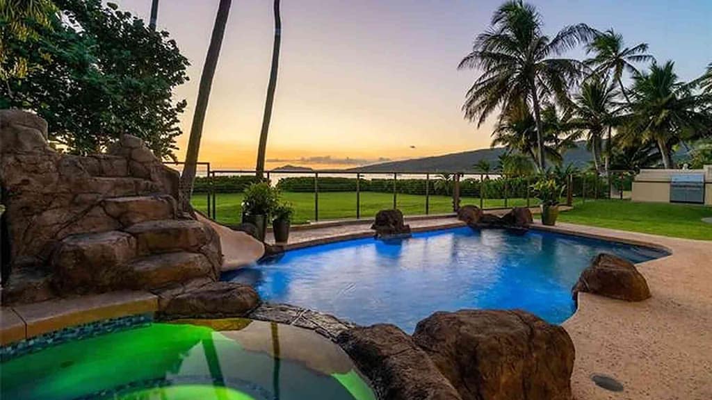 Beachfront Villa Vacation Rental on Oahu